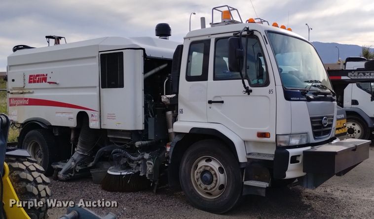 image for item DK8771 2010 Nissan UD3300  street sweeper truck