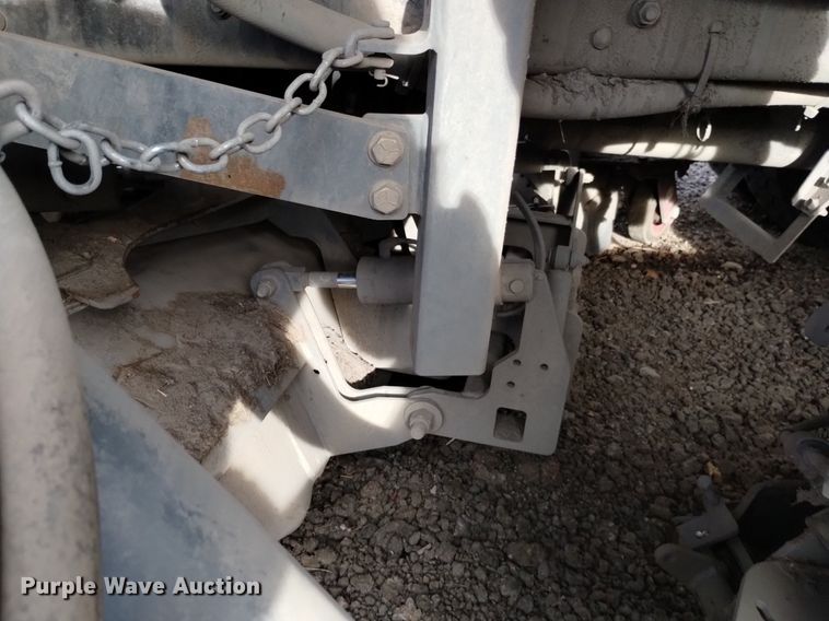 image for item DK8771 2010 Nissan UD3300  street sweeper truck