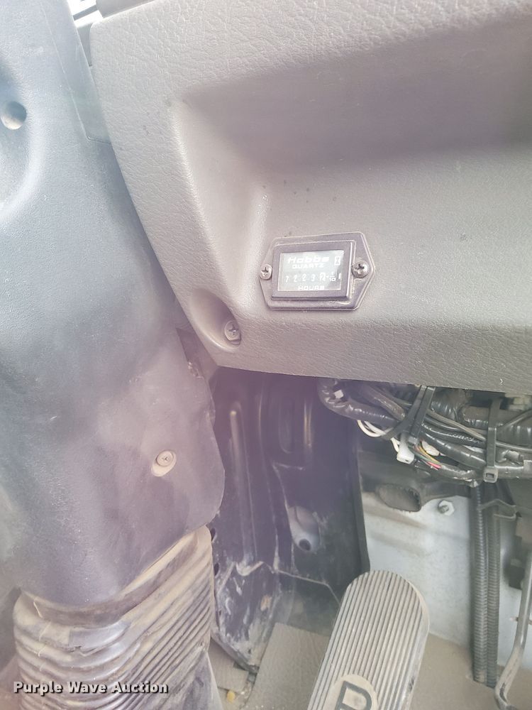 image for item DK8771 2010 Nissan UD3300  street sweeper truck