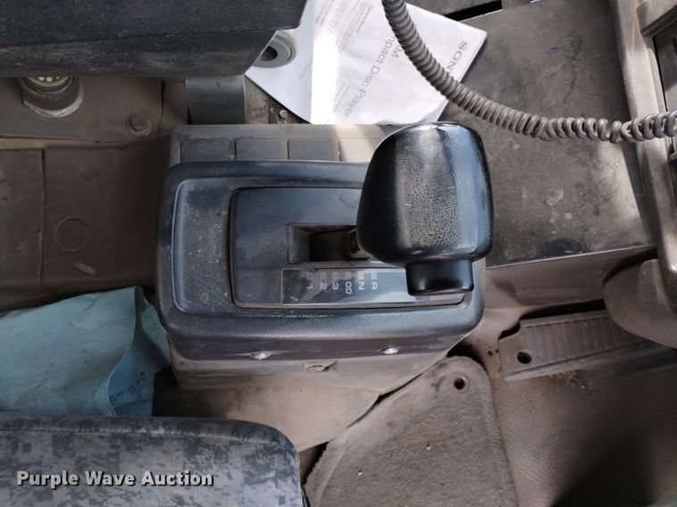 image for item DK8771 2010 Nissan UD3300  street sweeper truck