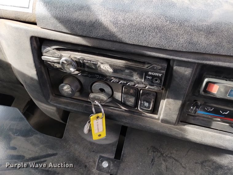 image for item DK8771 2010 Nissan UD3300  street sweeper truck