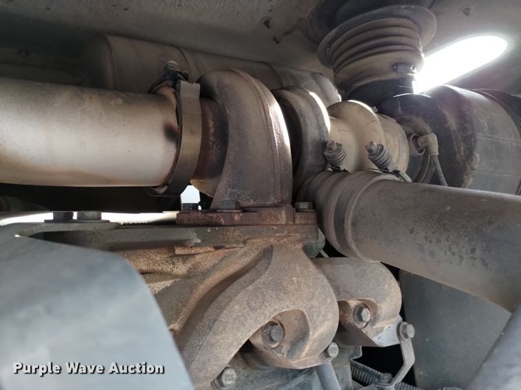 image for item DK8771 2010 Nissan UD3300  street sweeper truck