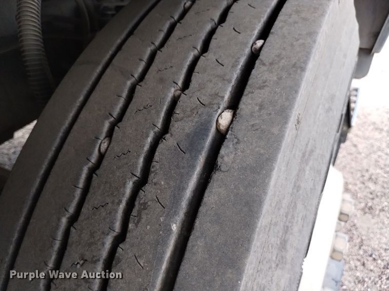 image for item DK8771 2010 Nissan UD3300  street sweeper truck