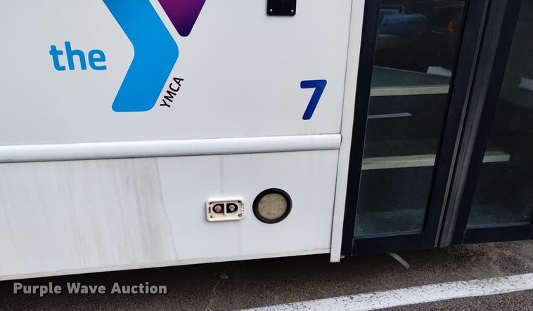 image for item DK8783 2015 Turtle Top  shuttle bus