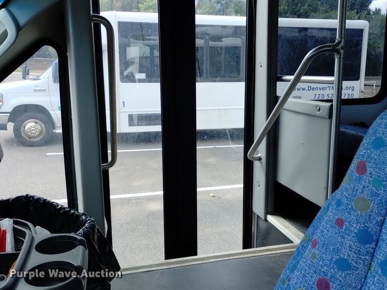 image for item DK8783 2015 Turtle Top  shuttle bus