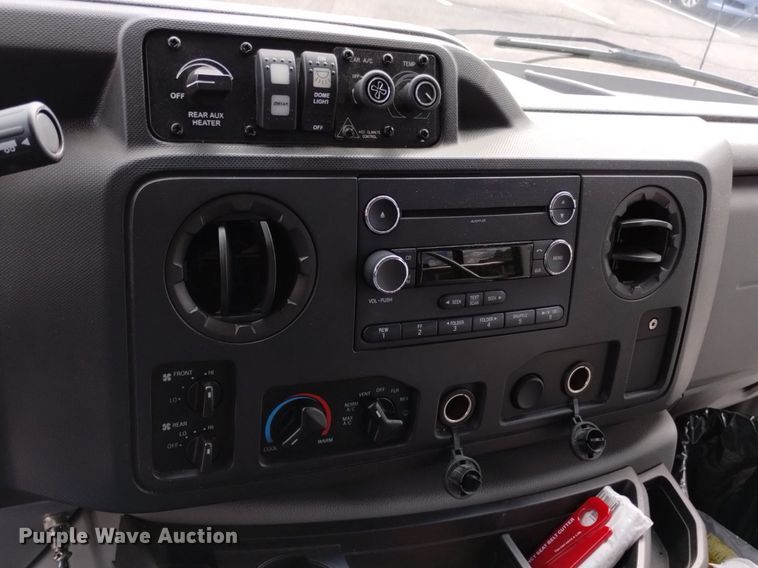 image for item DK8783 2015 Turtle Top  shuttle bus