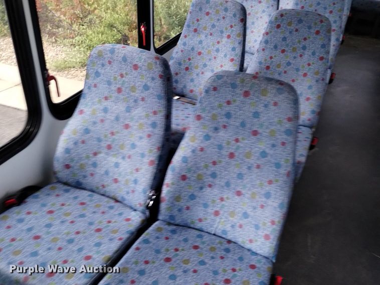 image for item DK8783 2015 Turtle Top  shuttle bus