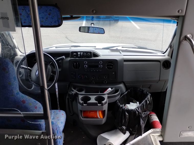 image for item DK8783 2015 Turtle Top  shuttle bus