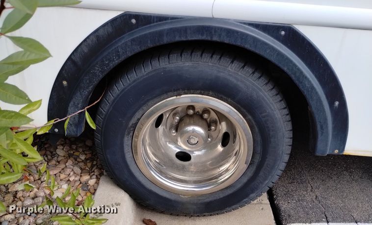 image for item DK8783 2015 Turtle Top  shuttle bus