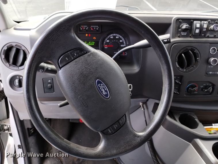 image for item DK8784 2015 Turtle Top  shuttle bus