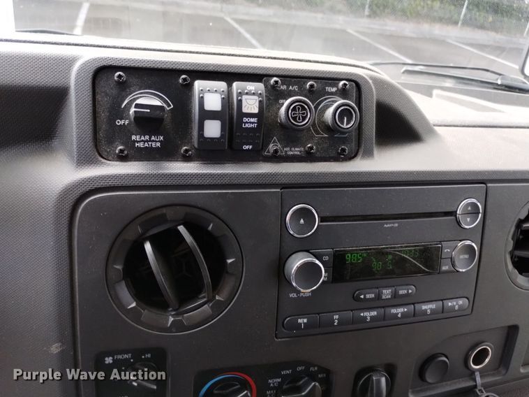 image for item DK8784 2015 Turtle Top  shuttle bus