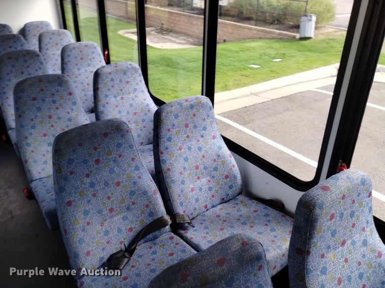 image for item DK8784 2015 Turtle Top  shuttle bus