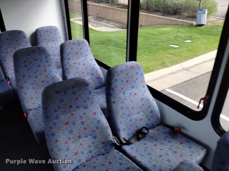 image for item DK8784 2015 Turtle Top  shuttle bus