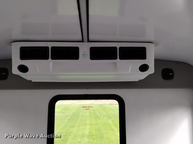 image for item DK8784 2015 Turtle Top  shuttle bus