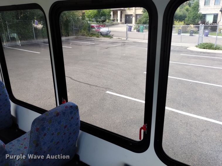 image for item DK8784 2015 Turtle Top  shuttle bus