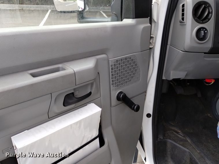 image for item DK8785 2015 Turtle Top  shuttle bus