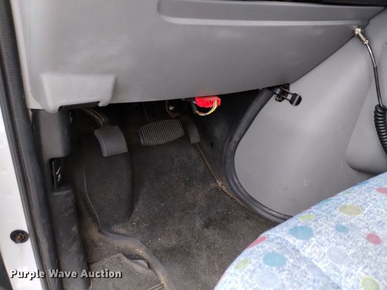 image for item DK8785 2015 Turtle Top  shuttle bus