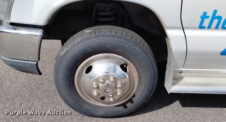 image for item DK8785 2015 Turtle Top  shuttle bus