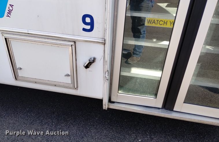 image for item DK8786 2015 Forrest River  shuttle bus