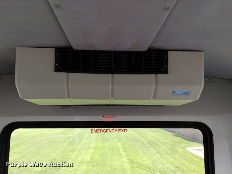 image for item DK8786 2015 Forrest River  shuttle bus