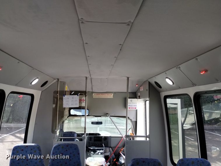 image for item DK8786 2015 Forrest River  shuttle bus