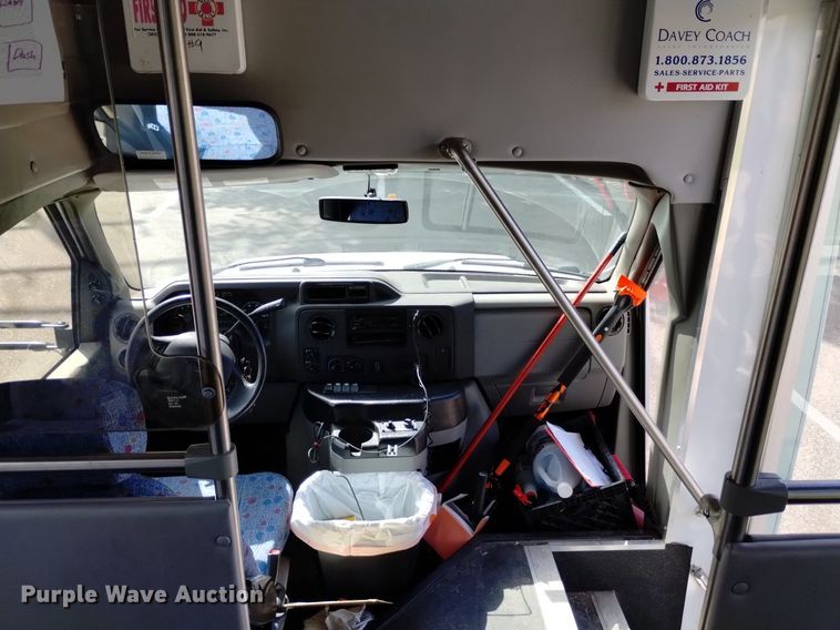 image for item DK8786 2015 Forrest River  shuttle bus