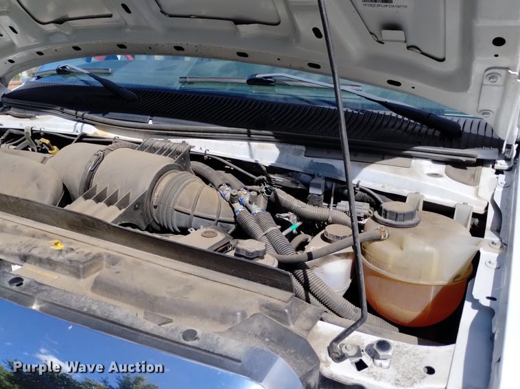 image for item DK8786 2015 Forrest River  shuttle bus