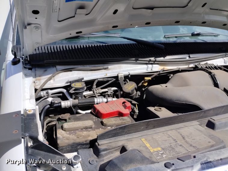 image for item DK8786 2015 Forrest River  shuttle bus