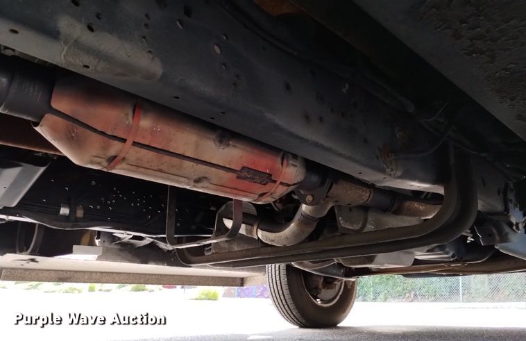 image for item DK8786 2015 Forrest River  shuttle bus