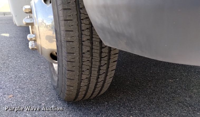 image for item DK8786 2015 Forrest River  shuttle bus