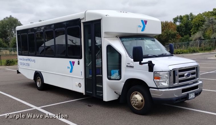 image for item DK8787 2014 Ford E450  shuttle bus