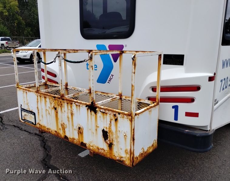 image for item DK8787 2014 Ford E450  shuttle bus