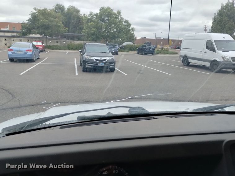 image for item DK8787 2014 Ford E450  shuttle bus