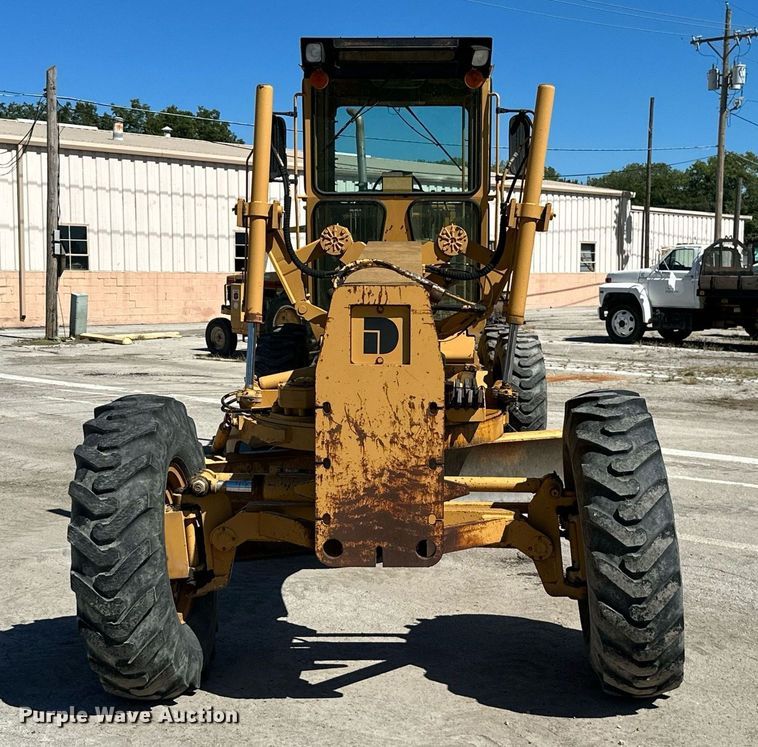 image for item DM6484 Dresser 830  motor grader