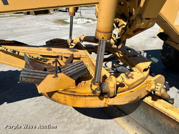 image for item DM6484 Dresser 830  motor grader