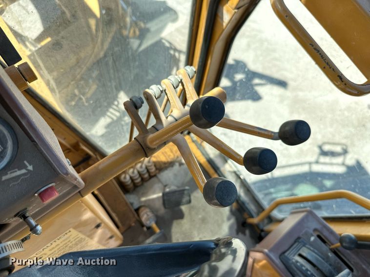 image for item DM6484 Dresser 830  motor grader