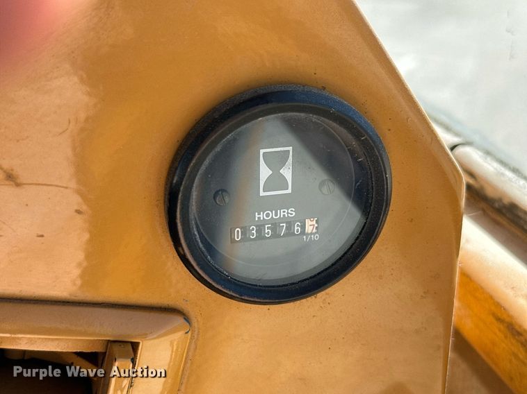 image for item DM6484 Dresser 830  motor grader