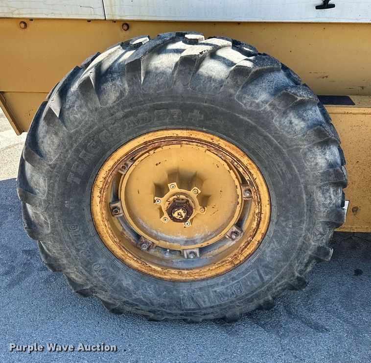 image for item DM6484 Dresser 830  motor grader