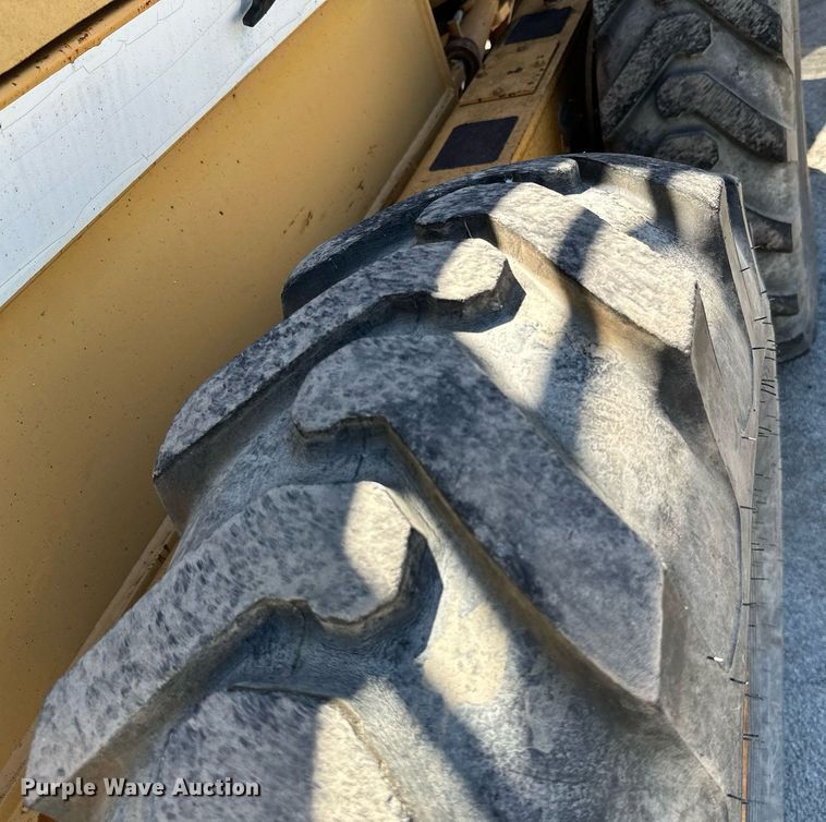 image for item DM6484 Dresser 830  motor grader