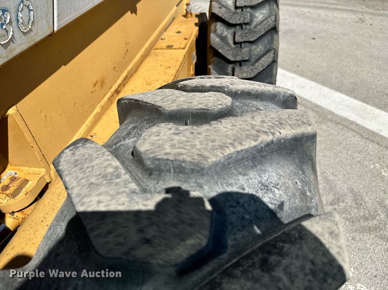 image for item DM6484 Dresser 830  motor grader