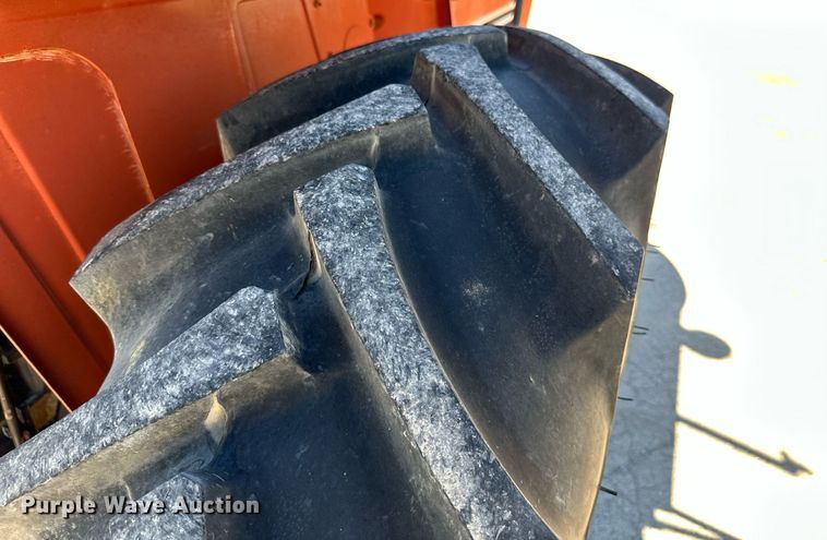 image for item DM6485 Fiat Hesston 780  tractor