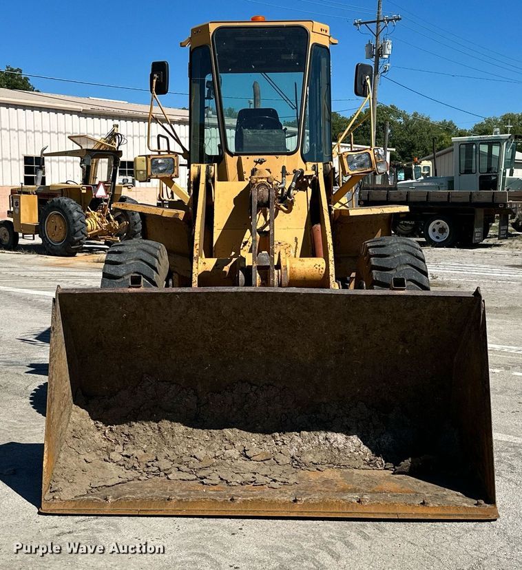 image for item DM6487 1993 Dresser 518  wheel loader