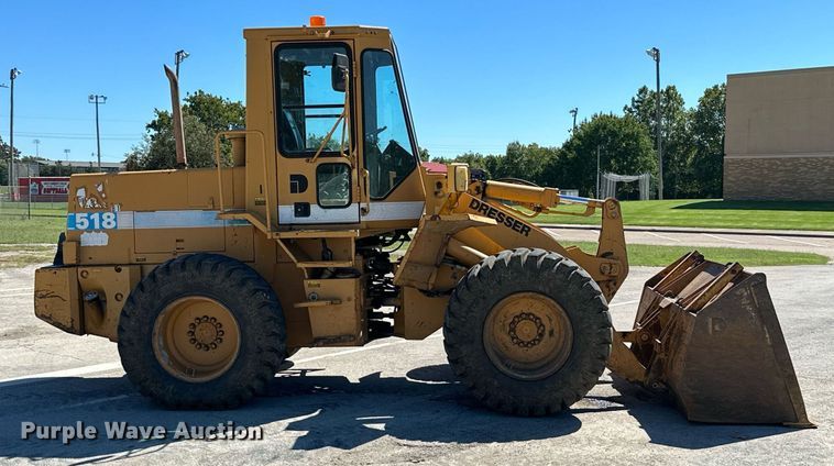 image for item DM6487 1993 Dresser 518  wheel loader
