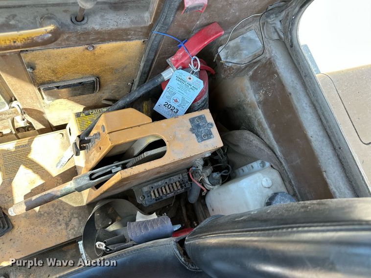 image for item DM6487 1993 Dresser 518  wheel loader