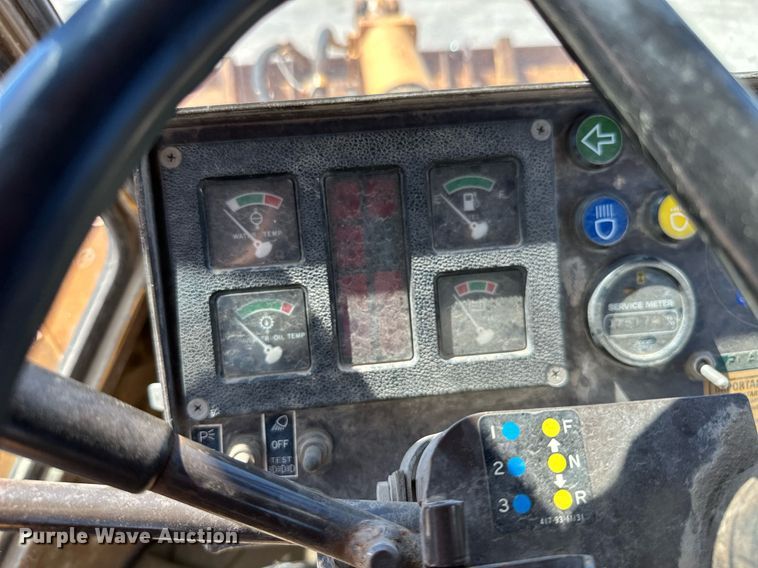 image for item DM6487 1993 Dresser 518  wheel loader