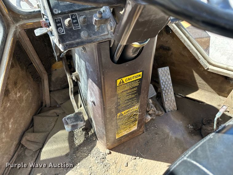 image for item DM6487 1993 Dresser 518  wheel loader