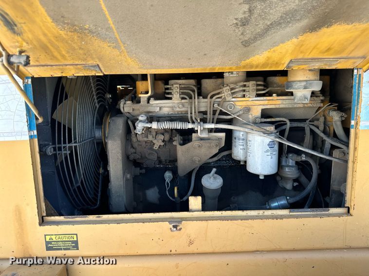 image for item DM6487 1993 Dresser 518  wheel loader