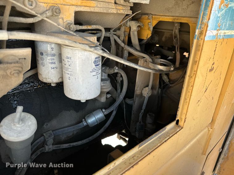 image for item DM6487 1993 Dresser 518  wheel loader