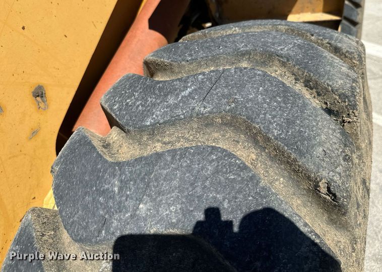 image for item DM6487 1993 Dresser 518  wheel loader