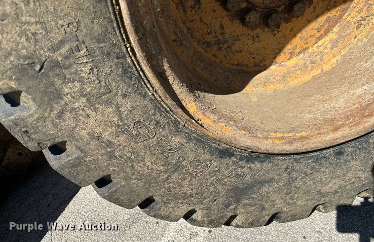 image for item DM6487 1993 Dresser 518  wheel loader